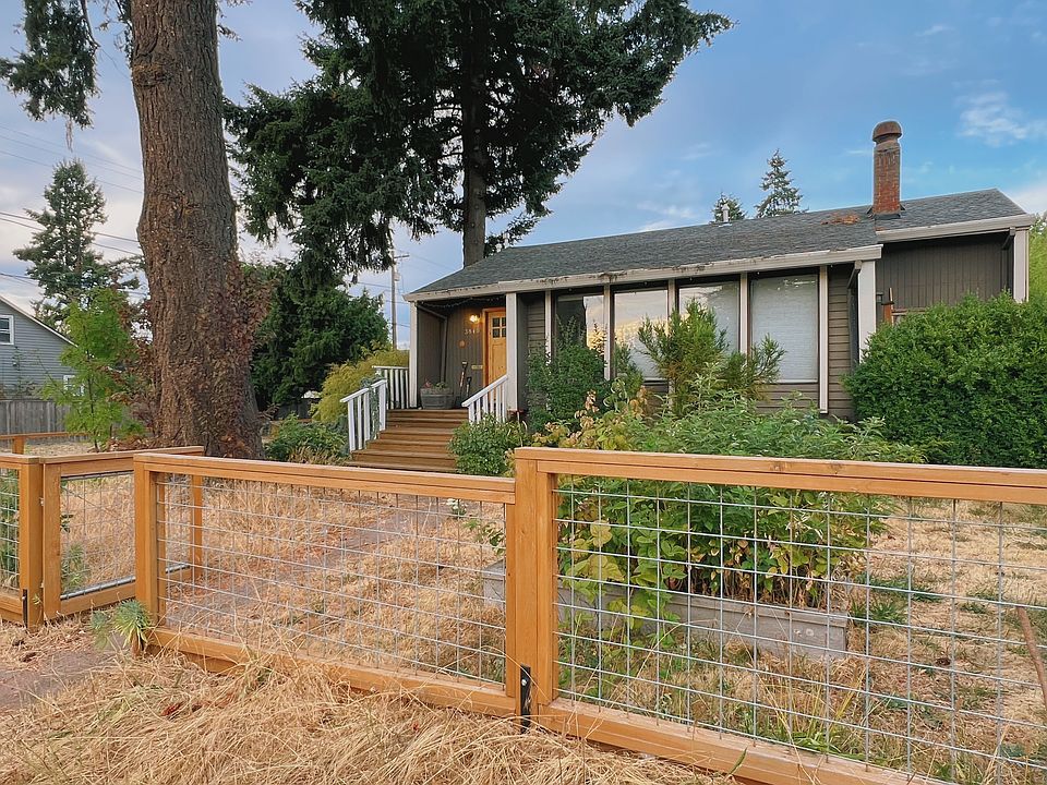 House sits on quiet corner lot