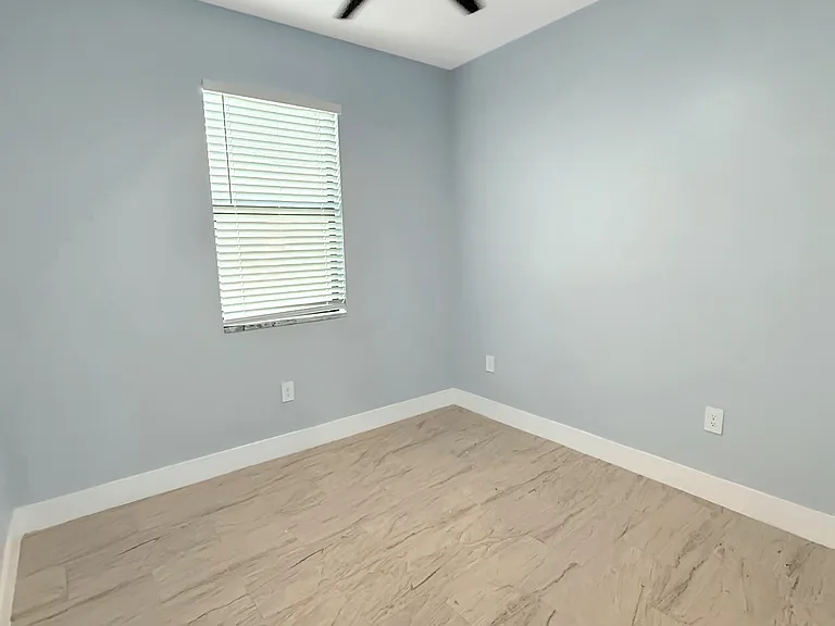 2742 Orange St — Photo 16