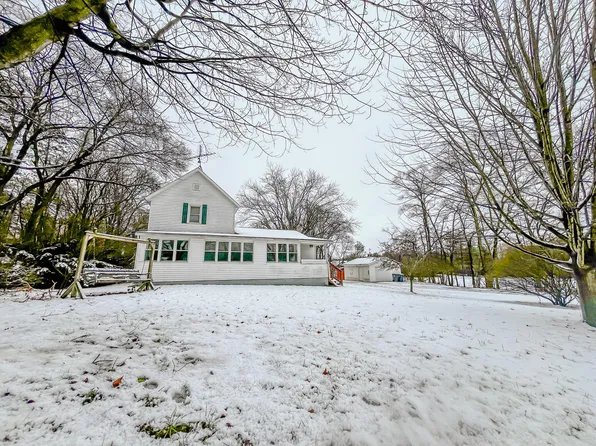 2615 Boyer Rd, Coloma, MI 49038
