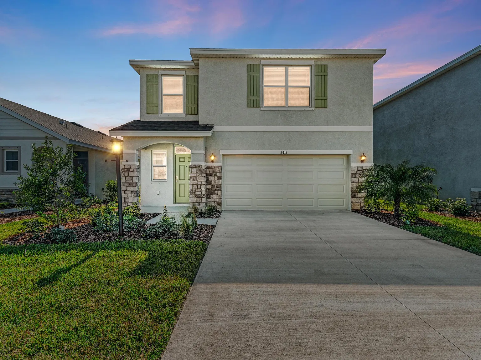 3 bed, 3.5 bath, 1961 sqft, $3,745 — Photo 1