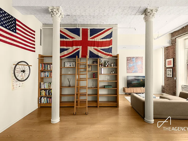 1 Bond St #2D — Photo 7