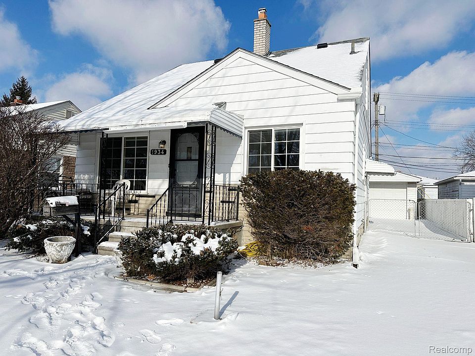 1st image of 1934 Buckingham Ave