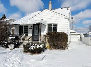 1934 Buckingham Ave, Lincoln Park, MI 48146