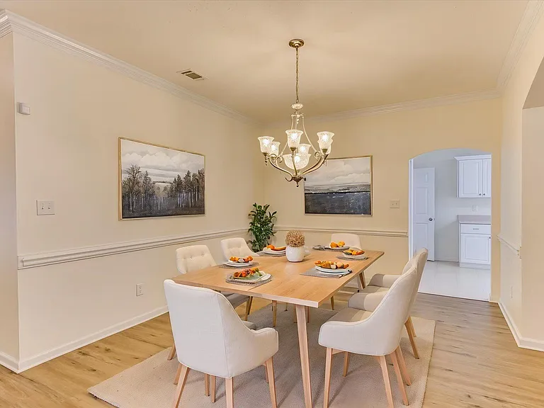443 Surrey Park Dr SE — Photo 13