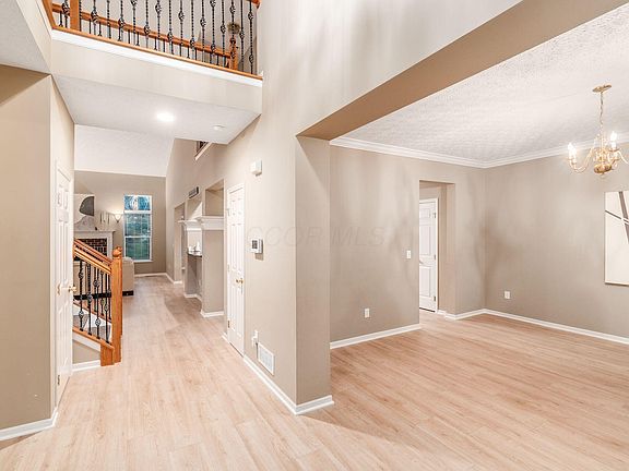 5th image of 4856 Normandy Dr