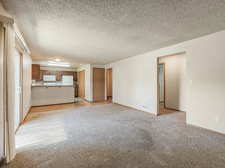 117 E 14th Ave #4 — Photo 8