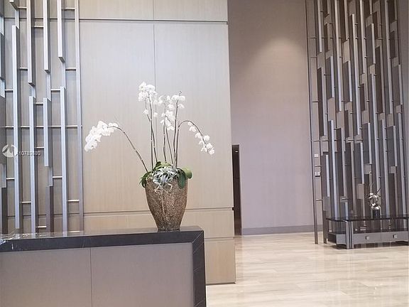 4th image of 5300 Paseo Dr #1514