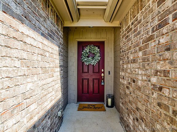 3rd image of 13663 S Quincy St