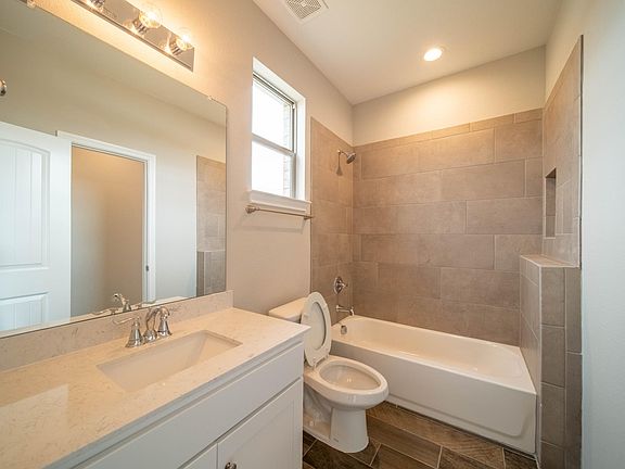 5th image of 507 Long Prairie Dr