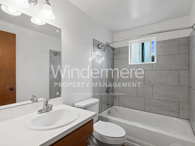 904 S McDonald Rd — Photo 11