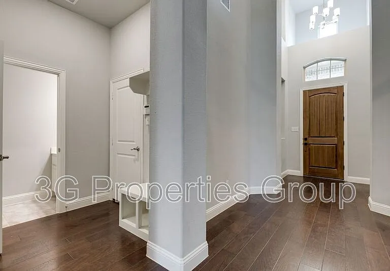 3521 Camden Ct — Photo 7