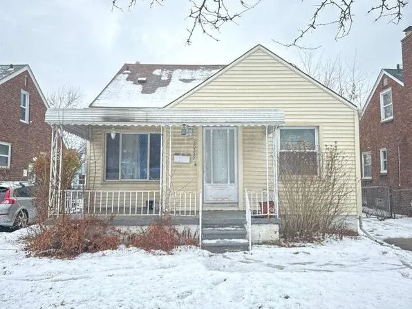 20237 Washtenaw St, Harper Woods, MI 48225