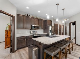 9502 W Broek Dr, Sioux Falls, SD 57106