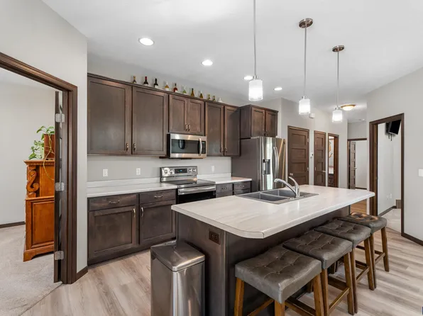 9502 W Broek Dr, Sioux Falls, SD 57106