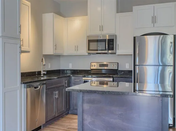 Cobblestone Village Apartments