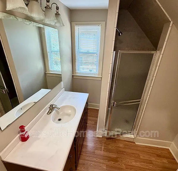 2502 W Delaware St — Photo 8