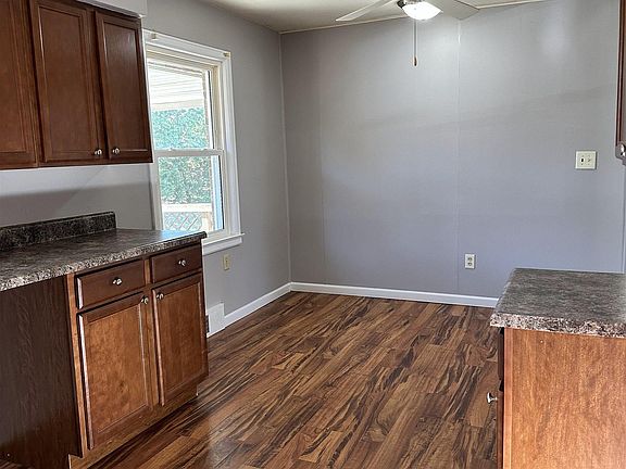 5th image of 2121 W Edna Ave