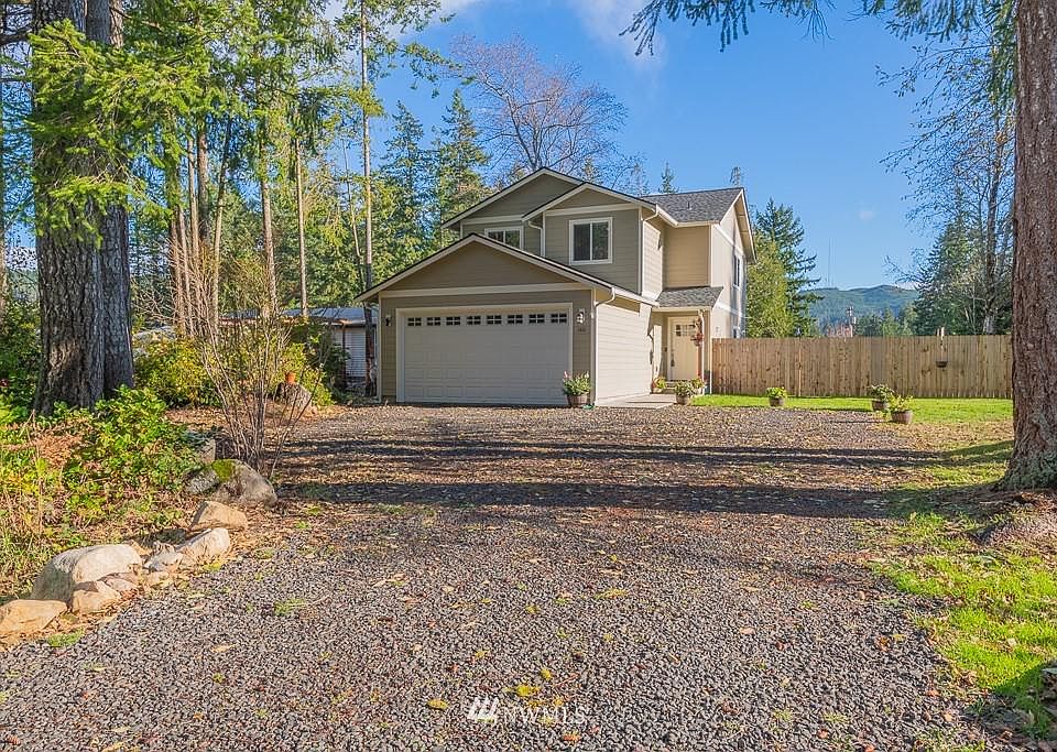 1st image of 160 Tahuyeh Dr NW