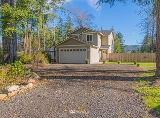 160 Tahuyeh Dr NW, Bremerton, WA 98312