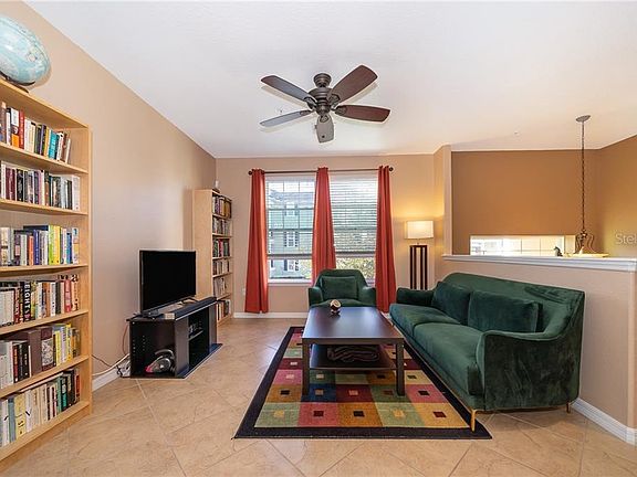 4th image of 1122 Clifton Springs Ln