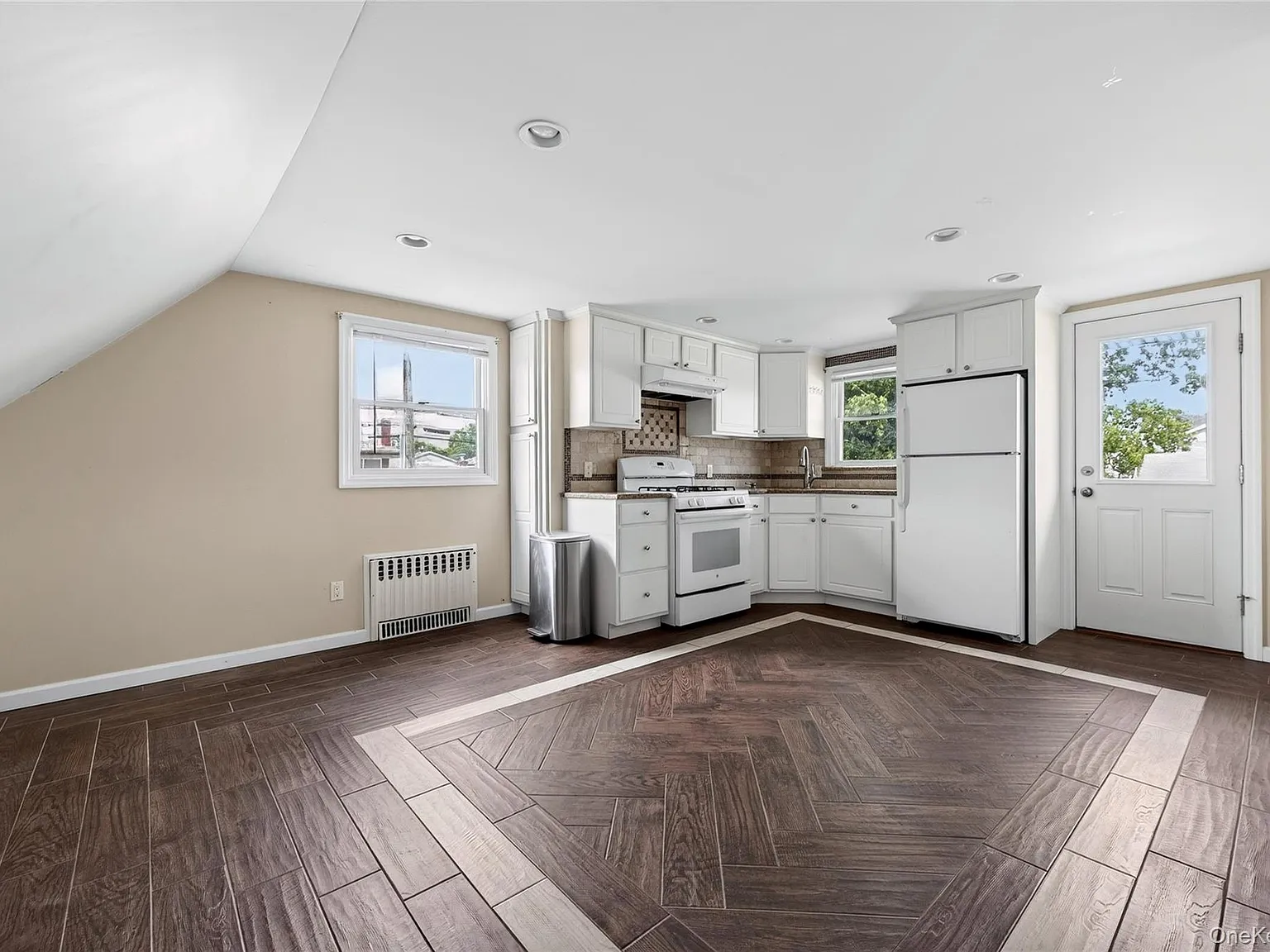 1 bed, 1.0 bath, $2,550 — Photo 4