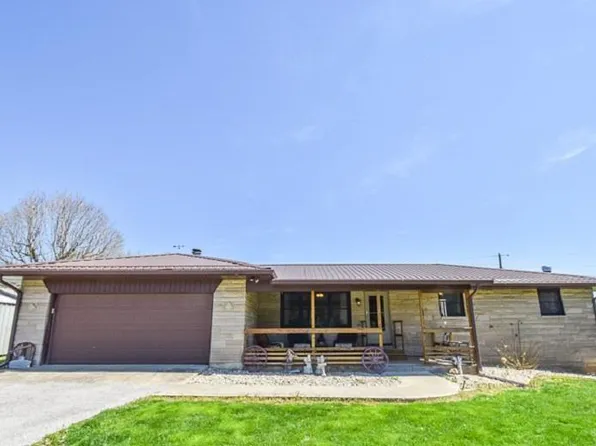 1181 S Walnut Grove Rd, Bloomfield, IN 47424