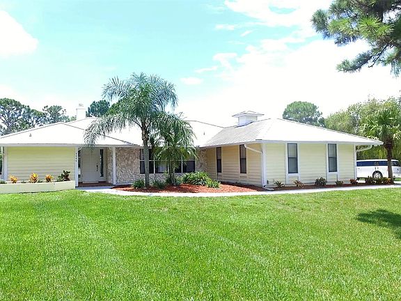 2nd image of 4066 SW Bimini Cir S