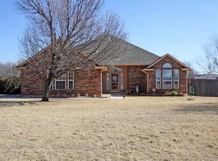 716 N Bluebird Way, Mustang, OK 73064