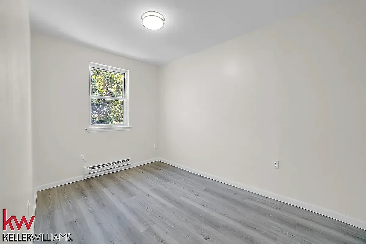 94-27 83rd Street — Photo 3