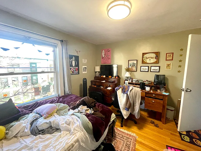 68 Hammond St #2 — Photo 24