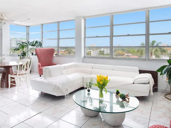 11930 N Bayshore Dr APT 609, North Miami, FL 33181