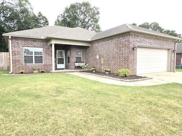 18 Creekwood Cv, Morrilton, AR 72110