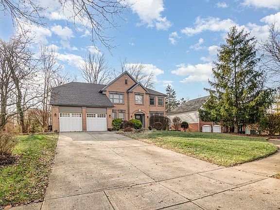 2nd image of 107 Woodridge Ct