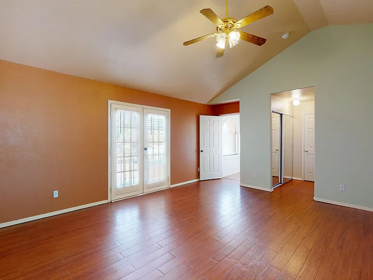6256 Escondido Dr — Photo 13