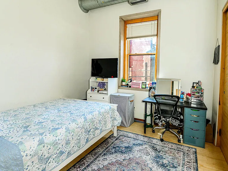 213 N Walnut St #1-3-4 — Photo 16