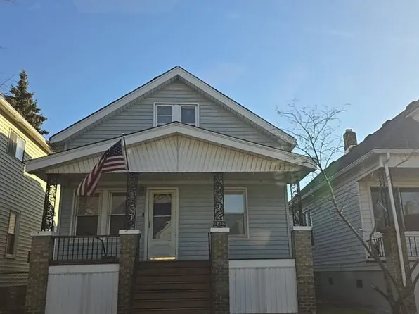 2402 Casmere St, Hamtramck, MI 48212