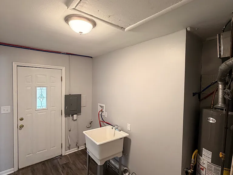 6633 McCook Ave — Photo 14
