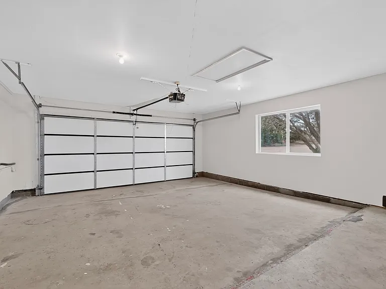 11 Woods End Rd — Photo 24