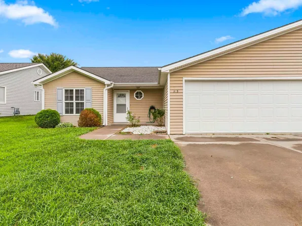 513 Stonedale Dr, Manhattan, KS 66503