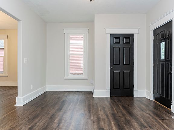 4th image of 809 N Lee St