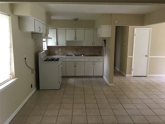 2nd image of 1321 Bryan Dr