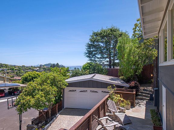 3rd image of 29 Sutter Ct