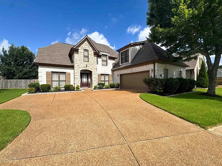 785 Southern Home Rd — Photo 2