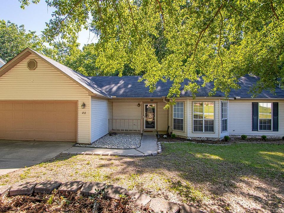 1st image of 1712 Eagle Point Way