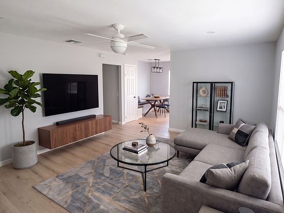 3rd image of 5295 Felicia St #1