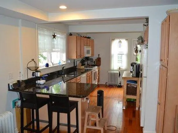 43 Woburn St #B, Lexington, MA 02420