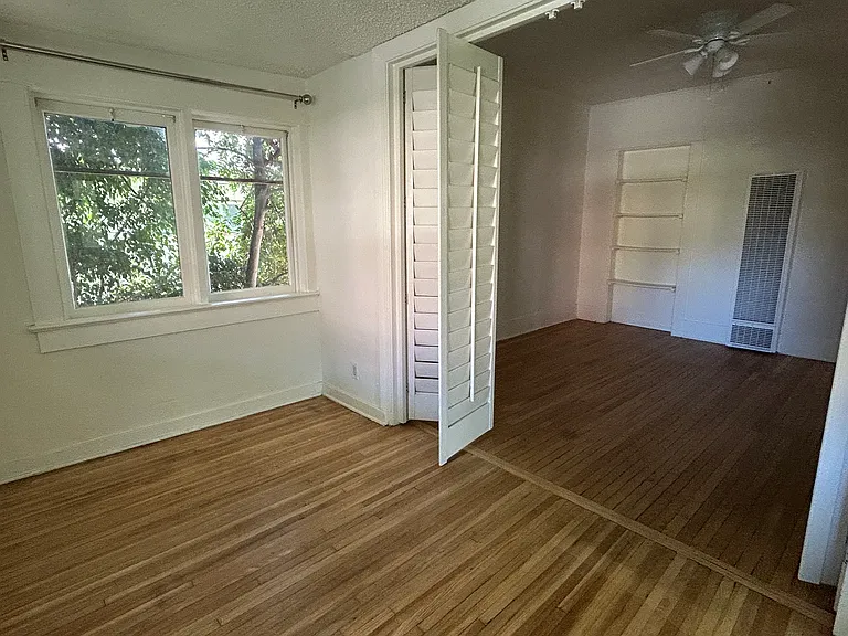 1323 N Orange Dr #1/2 — Photo 11