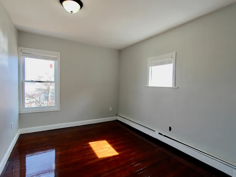55 Estes Street Apartment — Photo 18