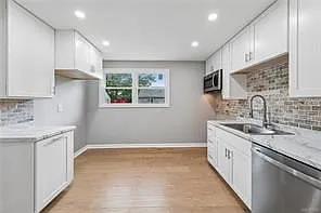 64 Curwood Ct — Photo 9