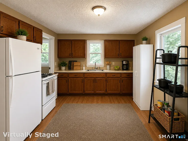 56 Ingraham Pl #2 — Photo 2
